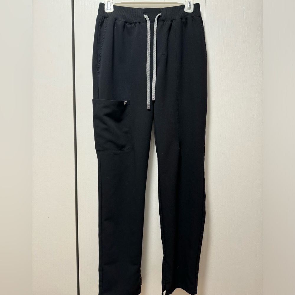 Fabletics Scrub Pants